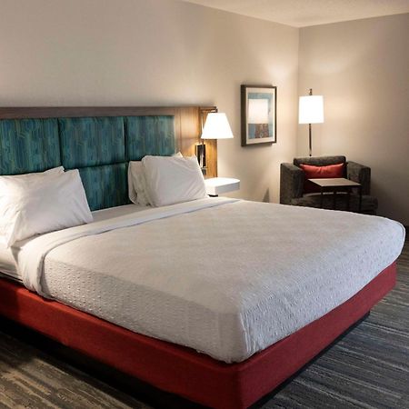 Hampton Inn Kent/Akron Area Экстерьер фото
