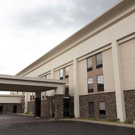 Hampton Inn Kent/Akron Area Экстерьер фото