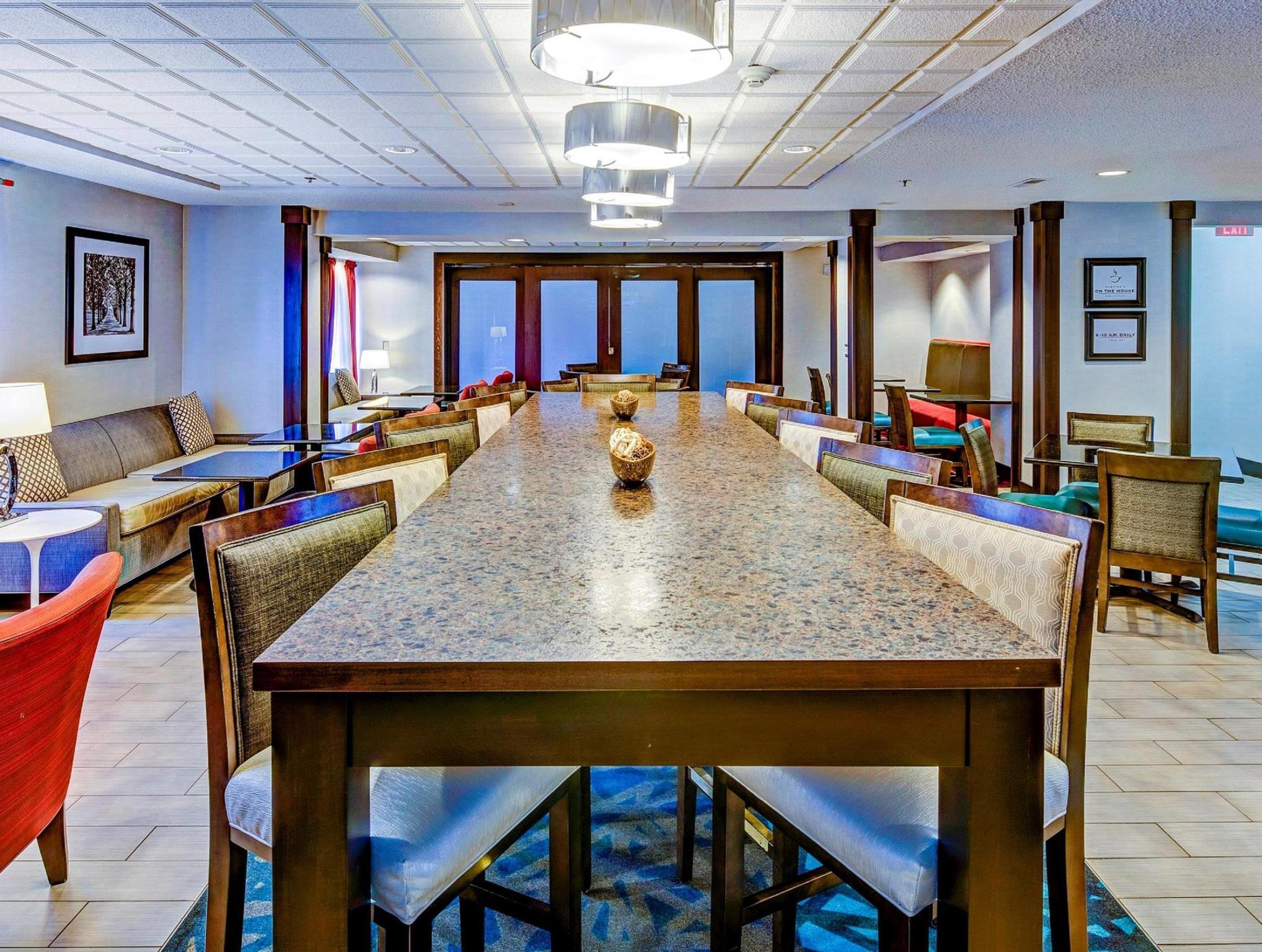 Hampton Inn Kent/Akron Area Экстерьер фото