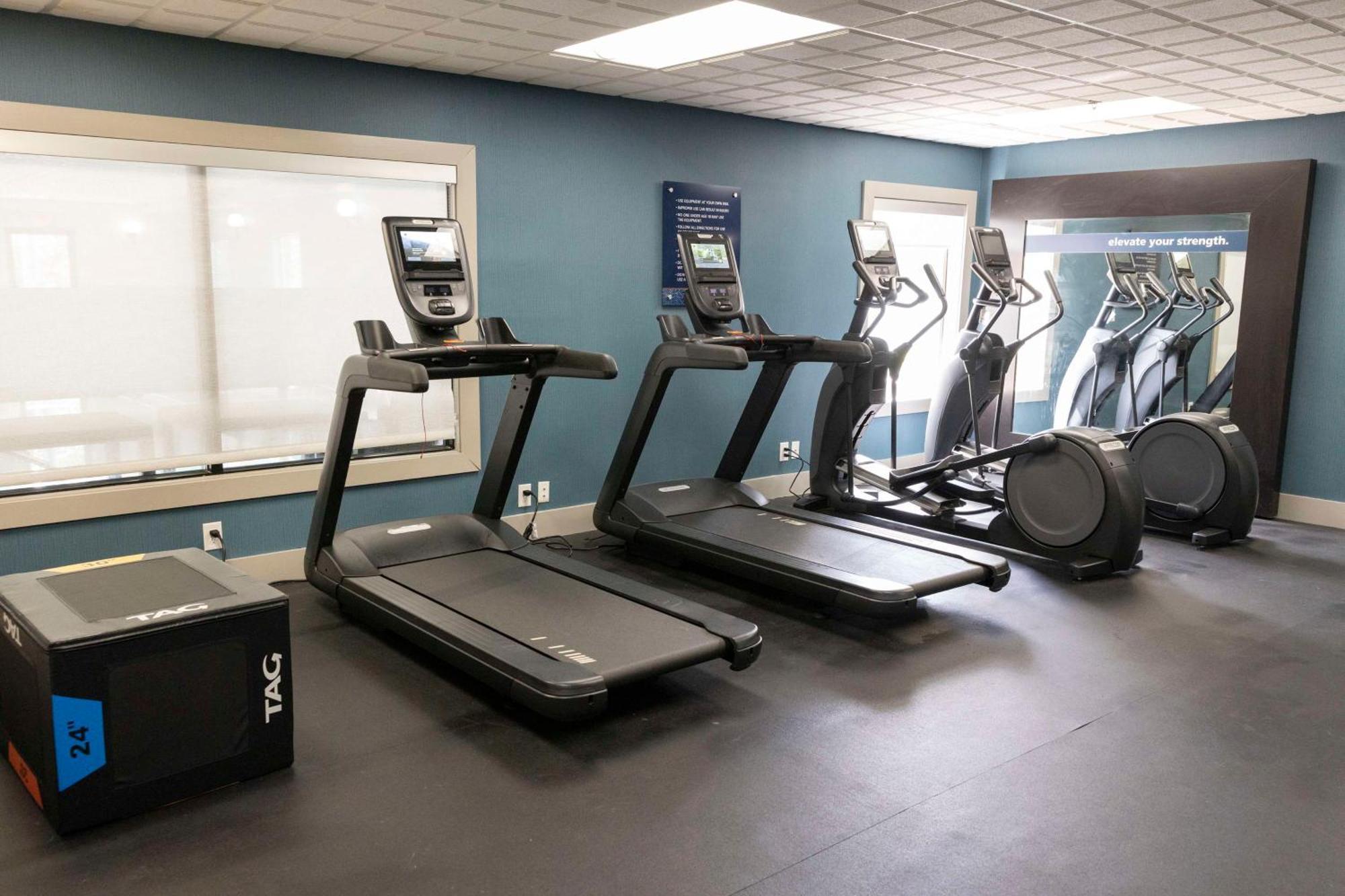 Hampton Inn Kent/Akron Area Экстерьер фото