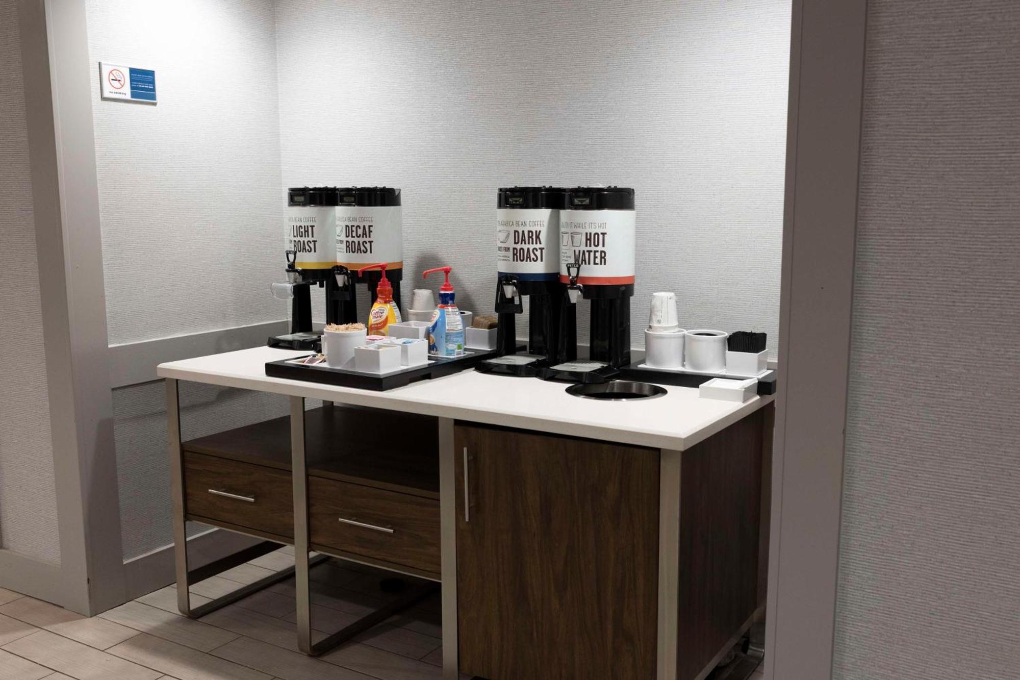 Hampton Inn Kent/Akron Area Экстерьер фото