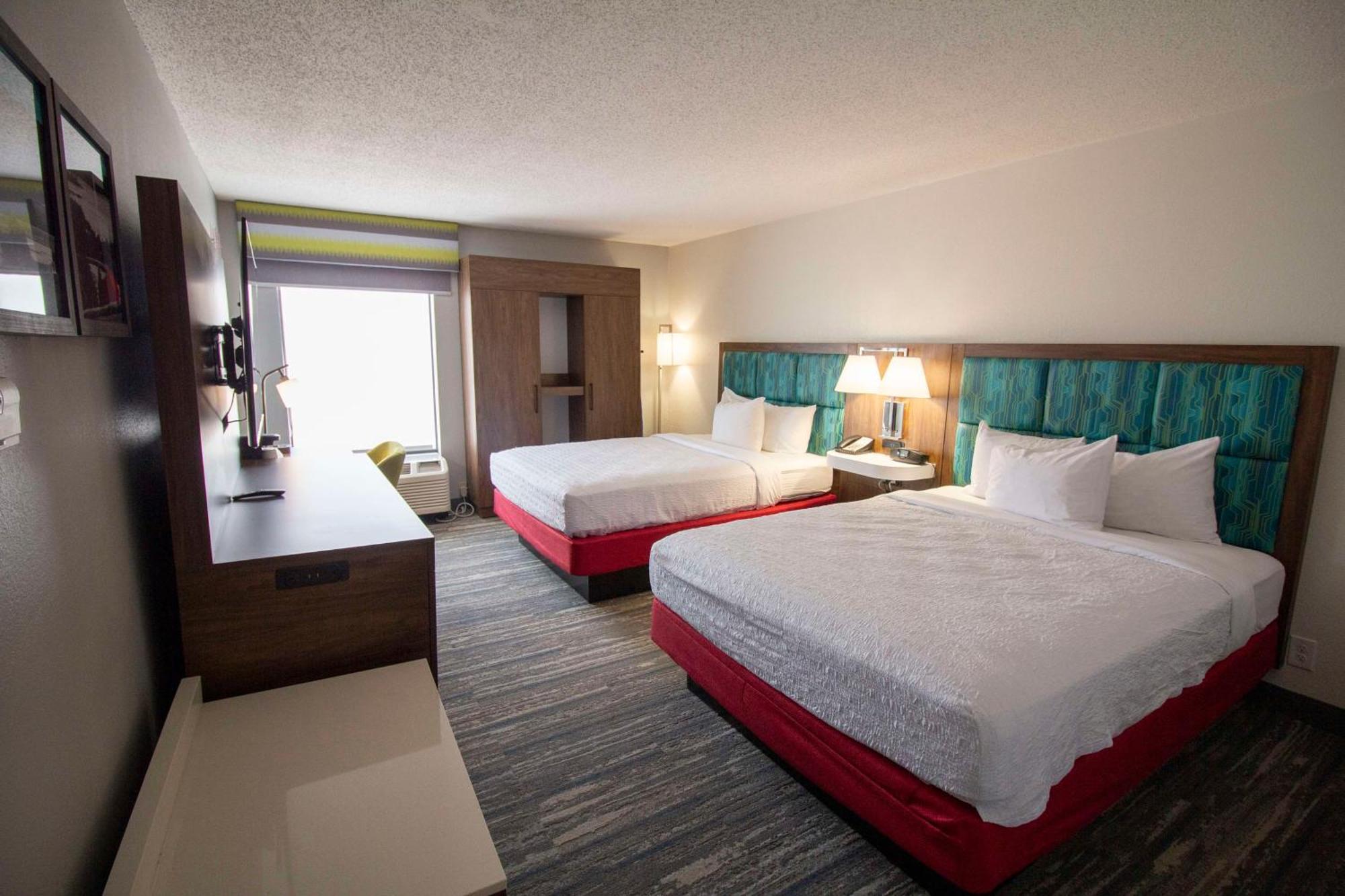 Hampton Inn Kent/Akron Area Экстерьер фото