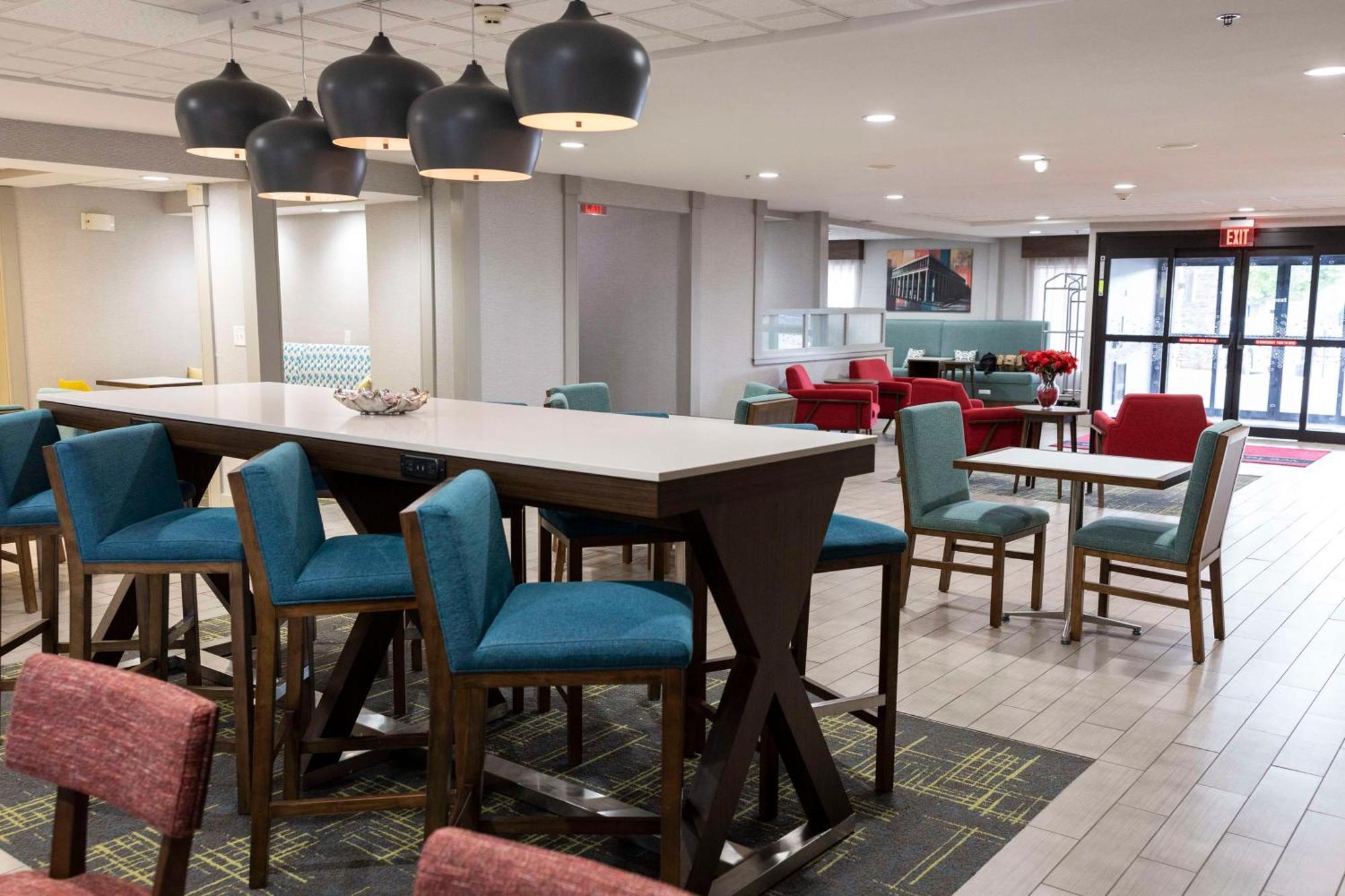 Hampton Inn Kent/Akron Area Экстерьер фото